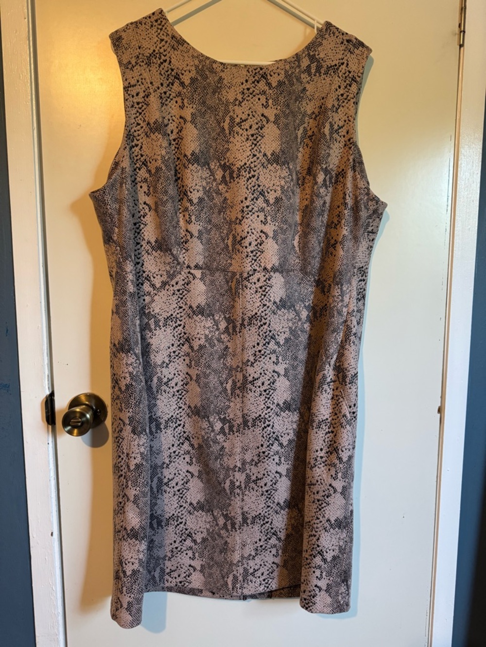 Emma & Michele Sleeveless Snake-Print knee high Dress in Beige and Black